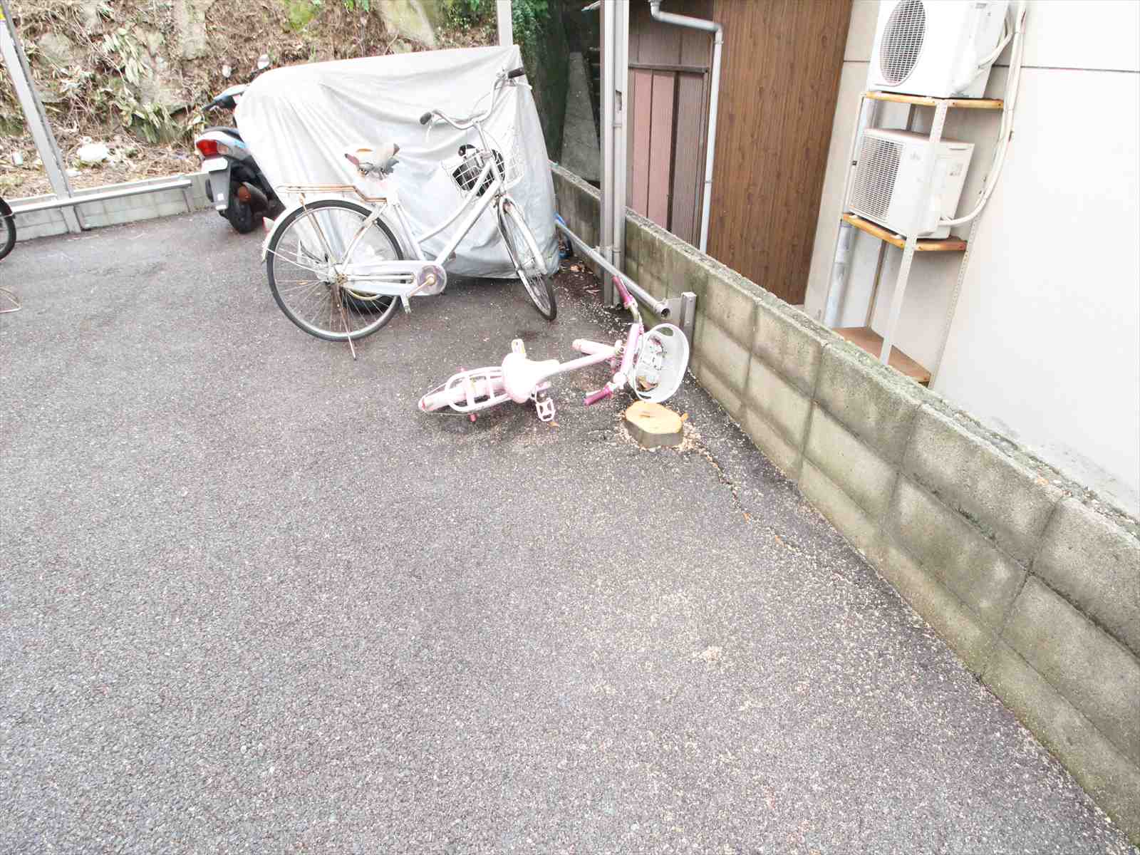自社賃貸物件の草刈を終了しました